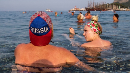 Признаки русских, отдыхающих за границей!